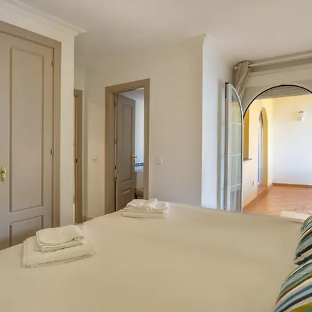 Senorio De Aloha Luxury Penthouse Marbella