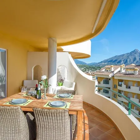 Senorio De Aloha Luxury Penthouse Marbella
